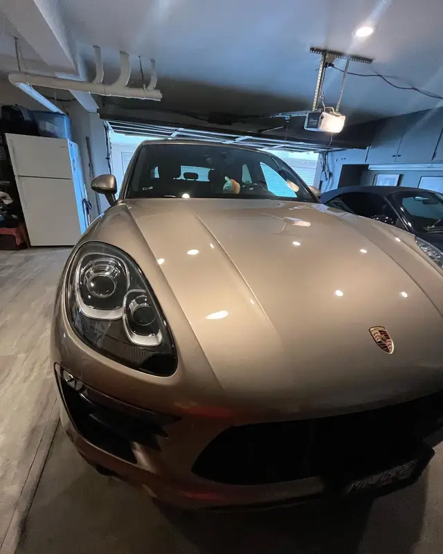 Porsche Macan on the maintenance plan